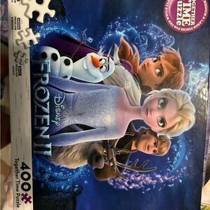 Disney Frozen II 400-Piece Puzzle - Blue and White